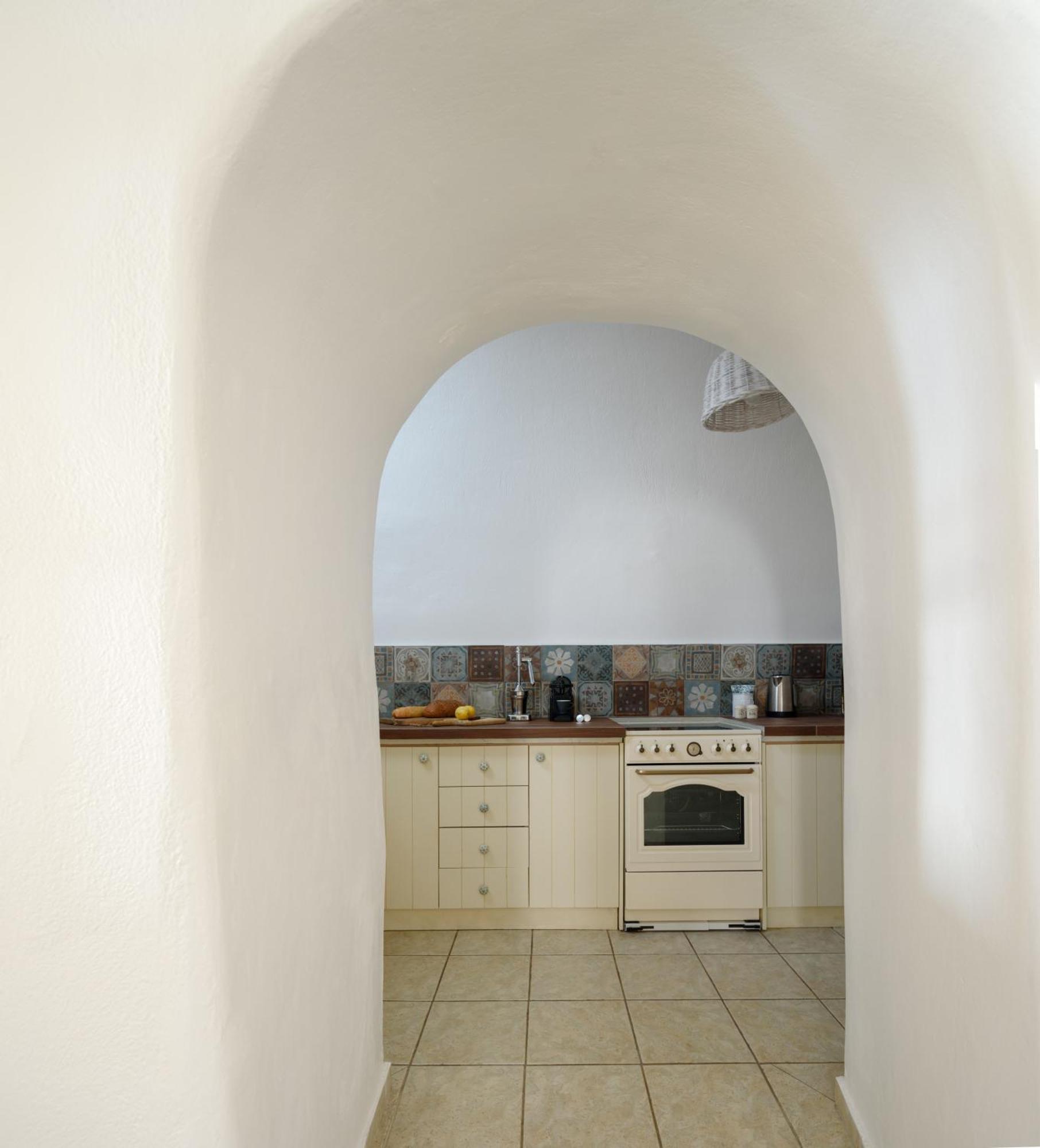 Revelis Villa & Canava Fira  Room photo